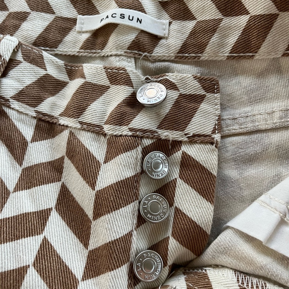 PacSun Brown and White Patterned Straight Leg Jeans - Picture 6 of 14